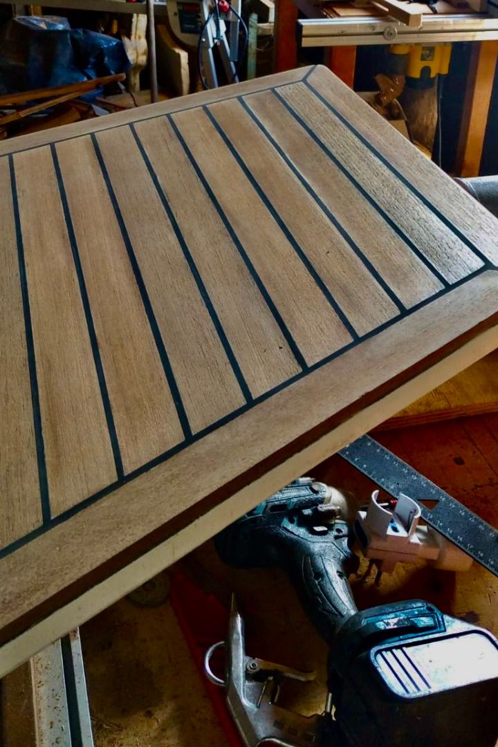 immagine lavorazione teak bordo imbarcazione